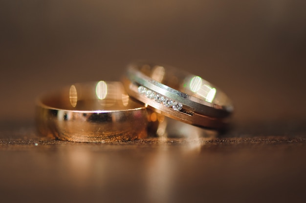 Detalles de la boda: anillos de boda como símbolo