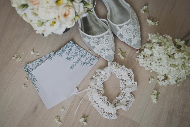 Detalles de boda para la novia zapatos liga delicado ramo boda i