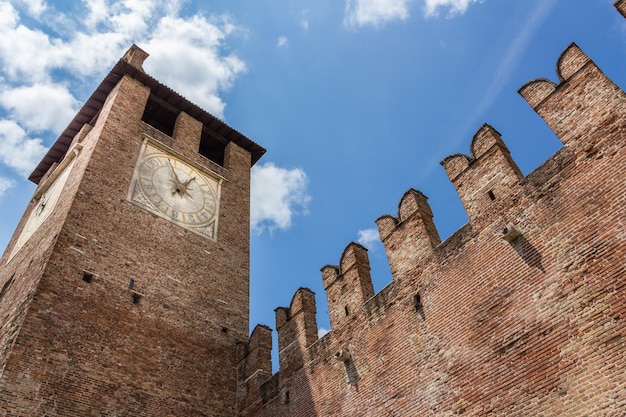 Foto detalles de castelvecchio en verona