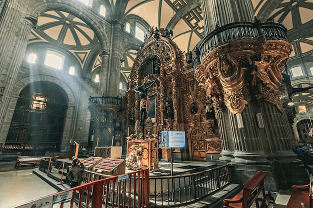 Detalles interiores de la Catedral Metropolitana de la Ciudad de México, México