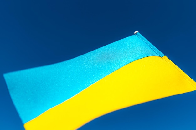 Día de la Constitución de la Independencia de la bandera del estado ucraniano azul amarillo bicolor grande