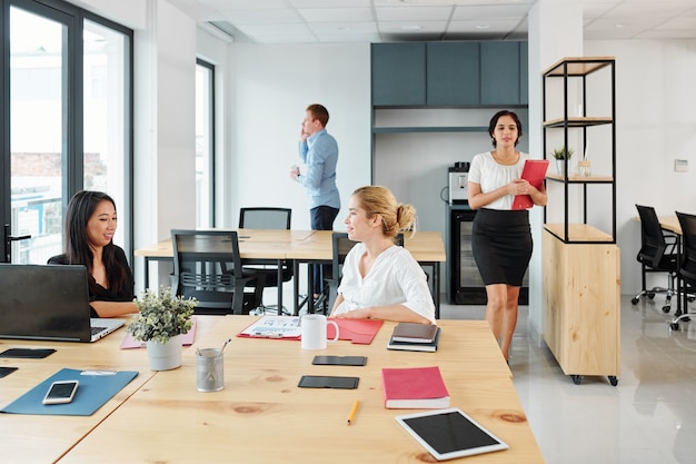 Dia de trabalho no escritório