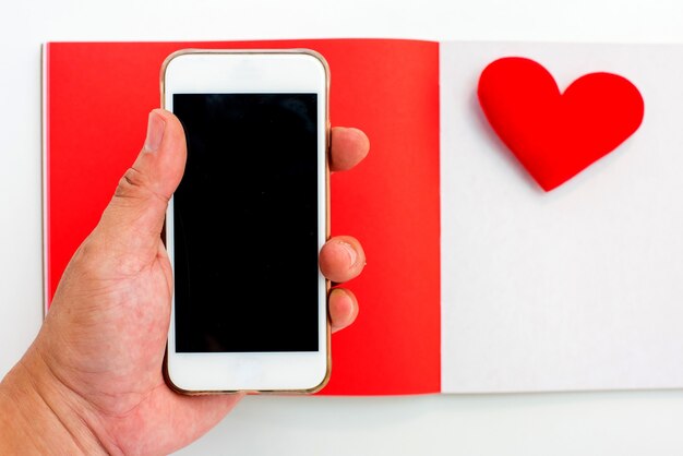 Foto dia dos namorados e dia mais doce, conceito de amor com caderno vermelho e espaço de cópia