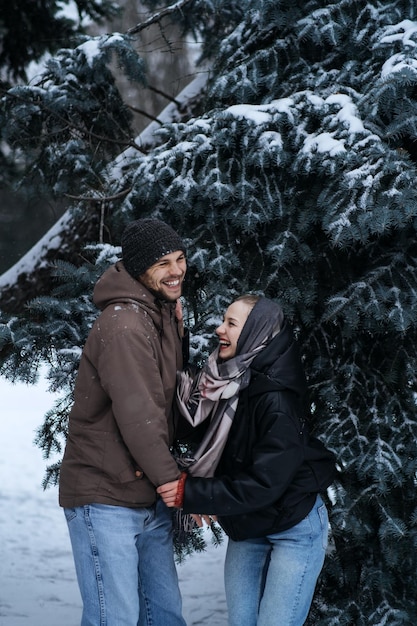 Día de san valentín al aire libre celebración fecha ideas historia de amor de invierno temporada fría citas para parejas