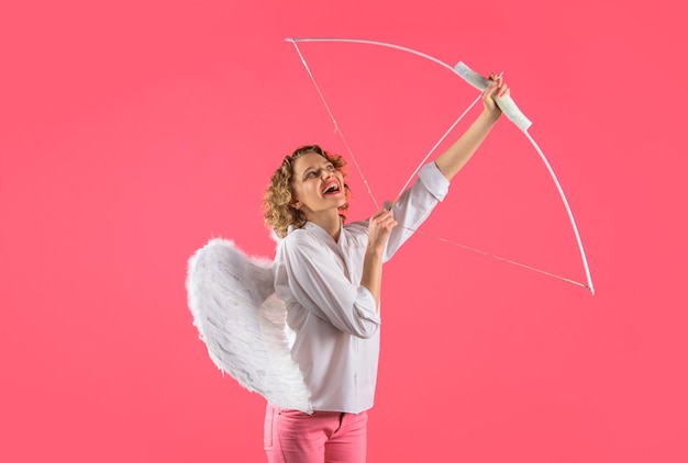 El día de san valentín cupido cupido ángel con arco y flecha concepto del día de san valentín flecha de amor cupido en