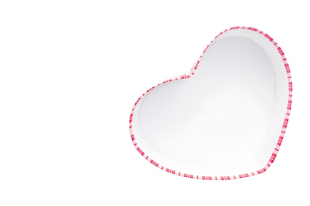 Día de San Valentín en forma de corazón sobre un fondo blanco Cajas de regalo con forma de corazón aislado