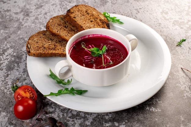 Diätetisch gesunde Rote-Beete-Creme-Suppe Detox-Menü Vegane Küche