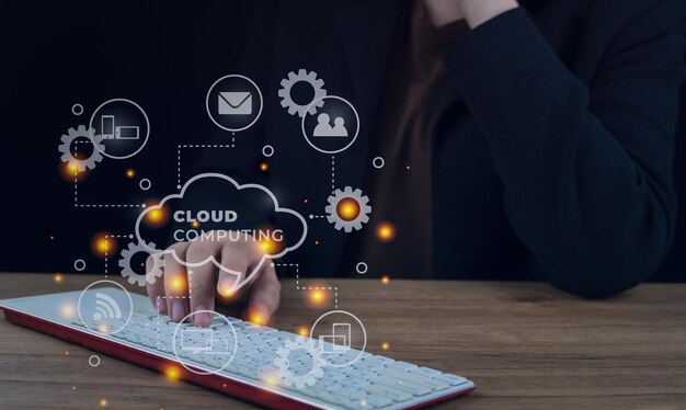 Diagrama de computación en la nube muestra en la mano Tecnología de almacenamiento de datos Concepto de servicio de red e internet Conectarse a la información de datos grandes datos Internet de las cosas Procesos de negocio varios almacenamiento