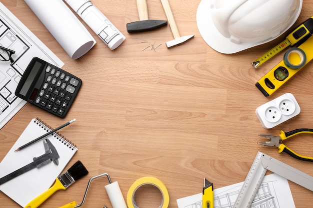 Dibujo de plan técnico con fondo de espacio de copia de madera