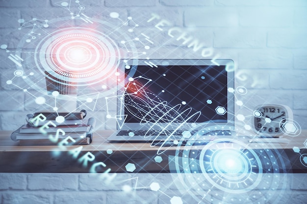 Dibujo y tabla sobre el tema de la tecnología con computadora Doble exposición Concepto de información