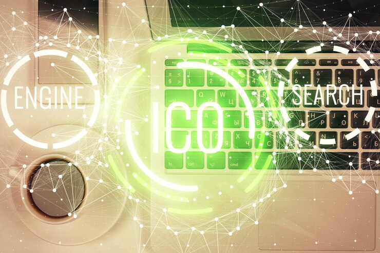 Foto dibujos de hologramas del tema blockchain sobre la computadora en el fondo del escritorio vista superior doble exposición