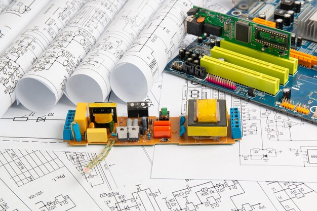 Dibujos de ingenieria electrica y tablero electronico