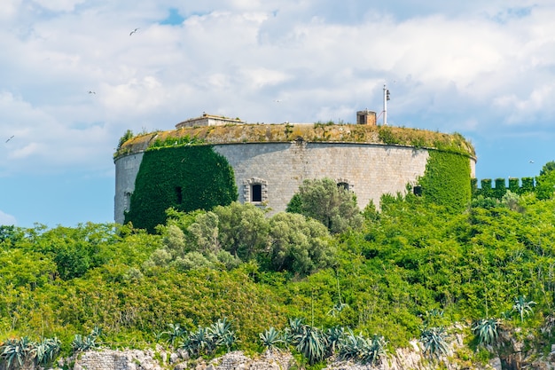 Die alte Festung befindet sich auf der Insel Mamula Boka-Kotor Bay Montenegro