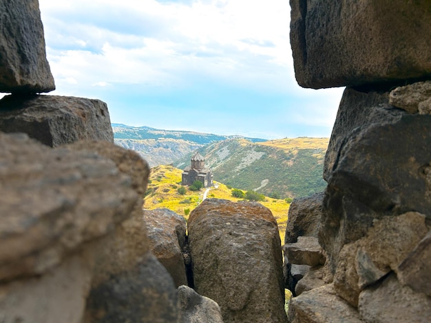 Die Amberd-Festung ist eine Festung aus dem 10. Jahrhundert auf dem Berg Aragats in Armenien