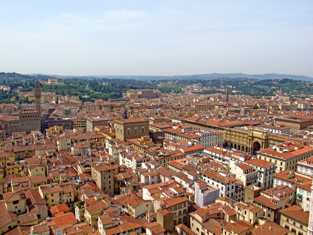 Die Ansicht über Weinlesehäuser in Florenz, Italien