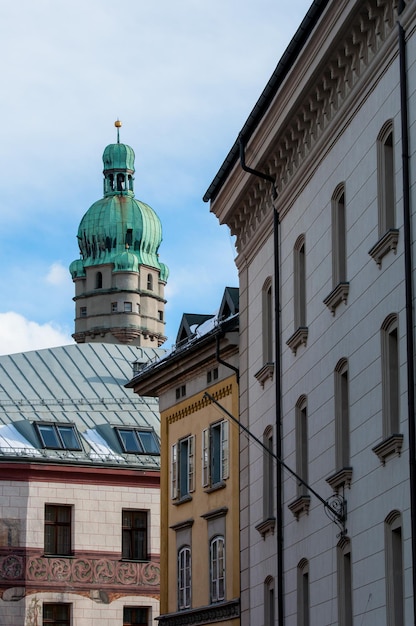 Die Architektur der österreichischen Stadt Innsbruck.