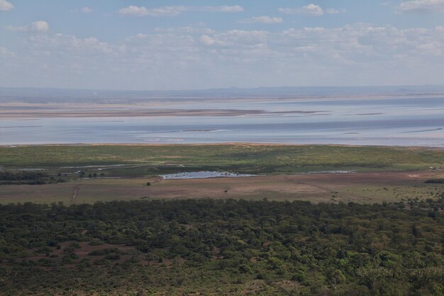 Foto die aussicht auf den ngorongoro-nationalpark in tansania