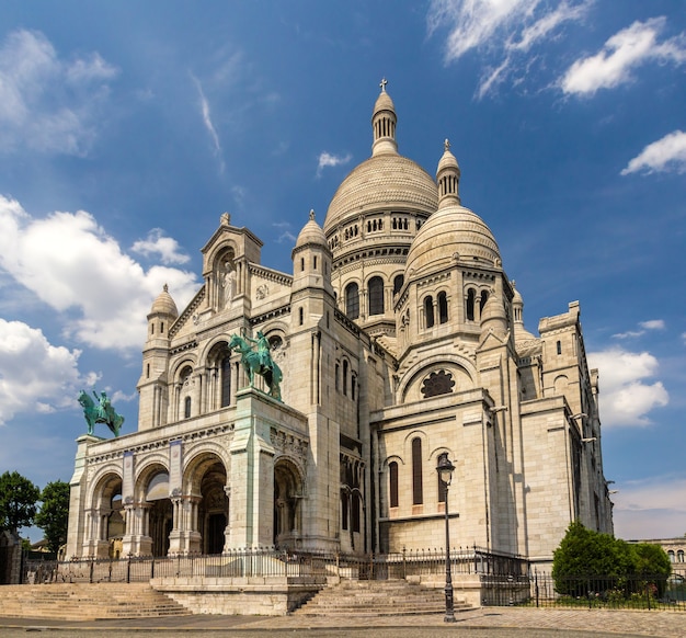 Die Basilika des Heiligen Herzens von Paris