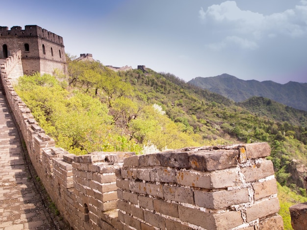 Die Chinesische Mauer im Abschnitt Mutianyu bei Peking.