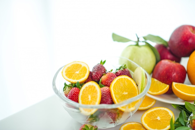 Die Früchte des Gesundheitsfreundes Gesundes Obst Und Gesundheitspflege, um gesundes Essen zu essen. Zur Haut