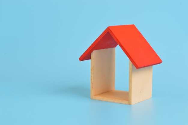 Die Investition in ein Haus ist oft der Eckpfeiler der Immobilieninvestition und bietet Stabilität und Potenzial für langfristiges finanzielles Wachstum