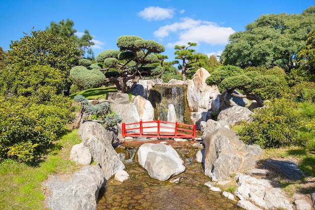 Die japanischen gärten von buenos aires (jardin japones de buenos aires) sind ein öffentlicher raum in buenos aires, argentinien