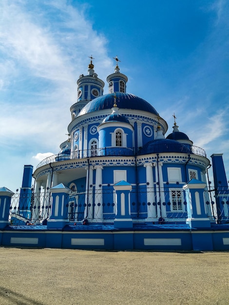 Die Kirche der Kasaner Ikone der Gottesmutter Die Blaue Kirche in Thelma Juli 2020 Region Irkutsk Russland