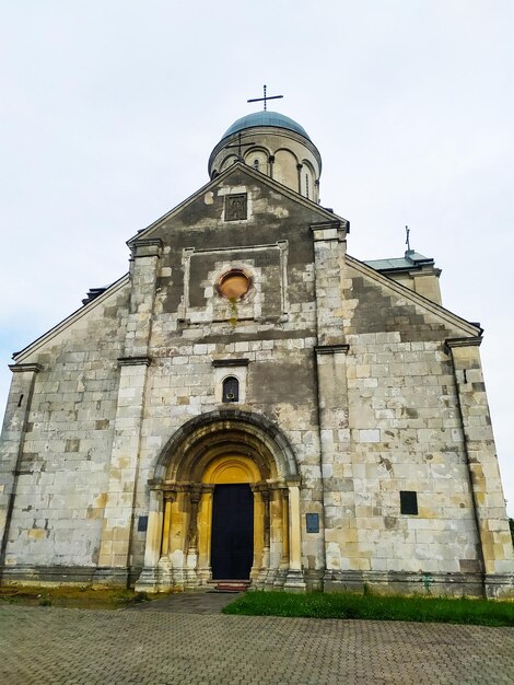 Die Kirche St. Panteleimon im Dorf Shevchenkove