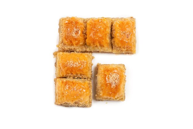 Die köstliche, süße Baklava auf weißem Hintergrund