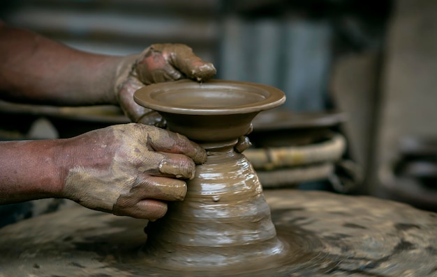 Die Kunst der Töpferei aus Ton in Bhaktapur Nepal