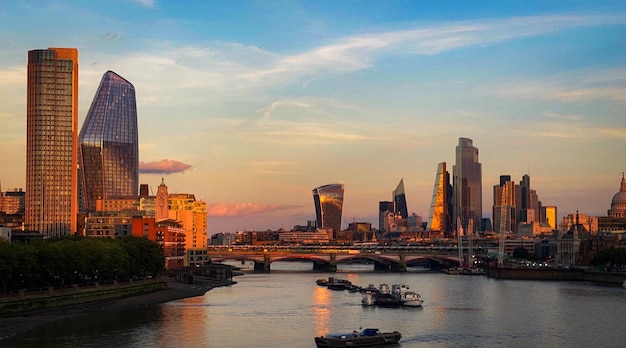 Die Londoner Tower Bridge