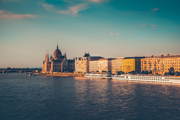 Die malerische Landschaft des Stadtbildes Budapest