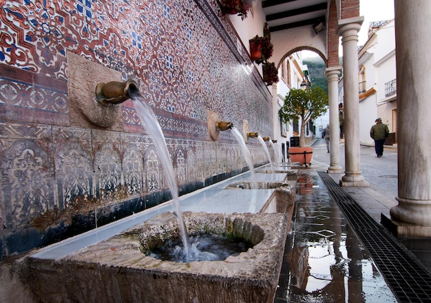 Die maurischen Wasserfontänen in Alcaucin, Spanien