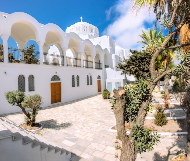 Die orthodoxe Stadtkathedrale in Fira, Santorini