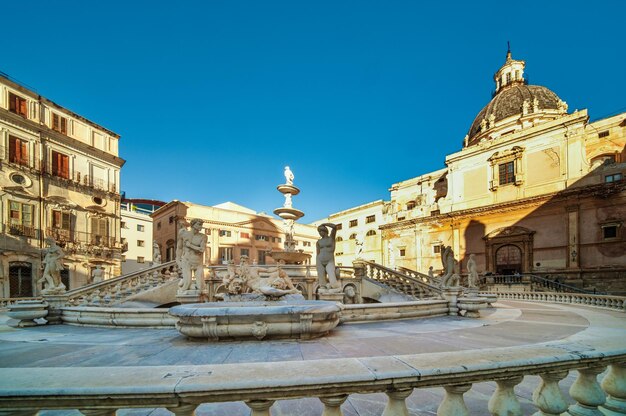 Die Piazza Pretoria in Palermo