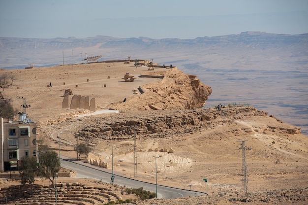 Die rot-gelbe Wüste in Mitzpeh-Ramon, Israel.