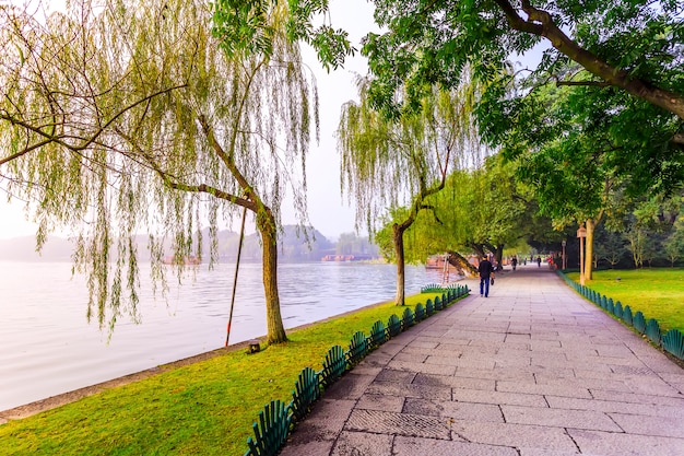 Die schöne Architekturlandschaft von Hangzhou, Westsee