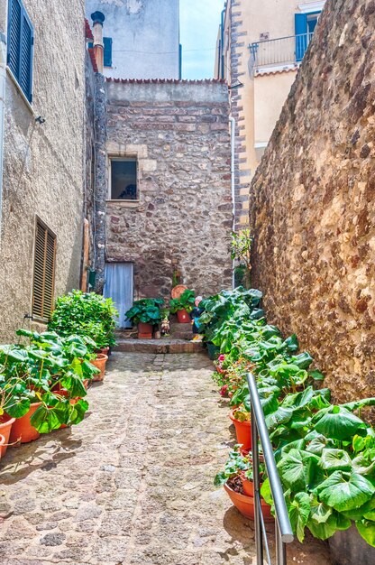 Die schöne Gasse der Altstadt von Castelsardo