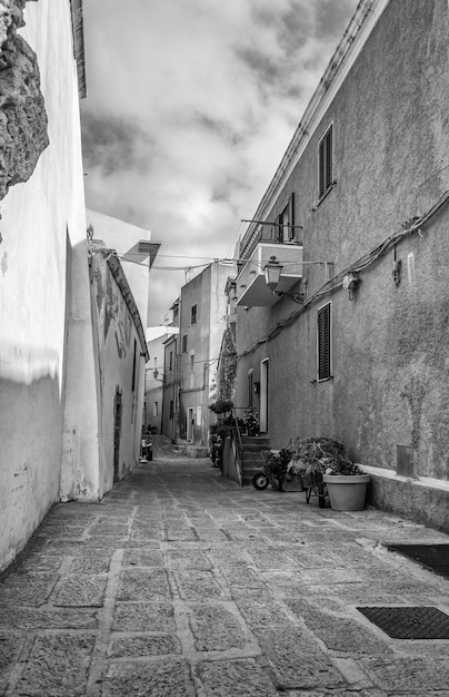 Die schöne Gasse der Altstadt von Castelsardo