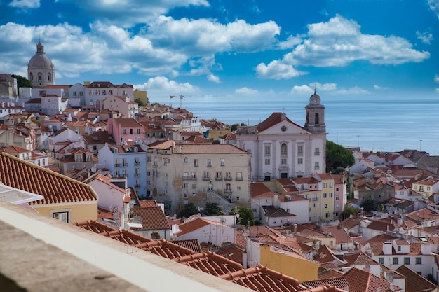 Die schöne portugiesische Stadt in Lissabon