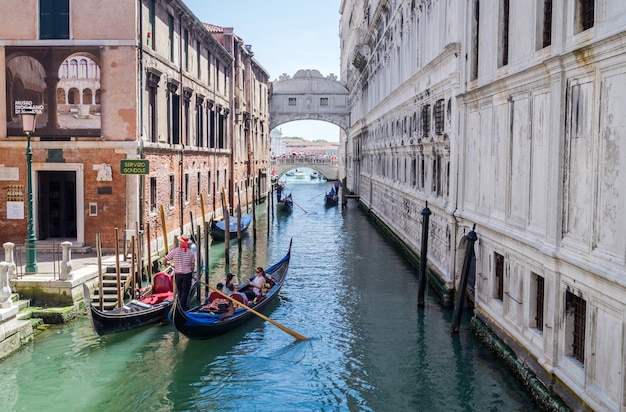 Die Seufzerbrücke in Venedig, Italien