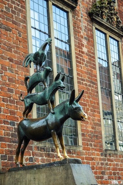 Foto die skulptur der bremer stadtmusikanten