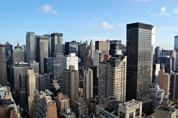 Die Skyline der Stadt gegen den Himmel