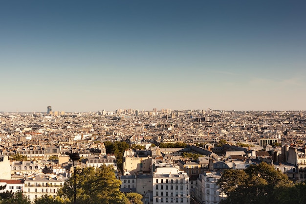 Die Stadt Paris von ihrem höchsten Punkt in Montmartre Paris