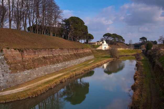 Foto die stadtmauer von palmanova, italien