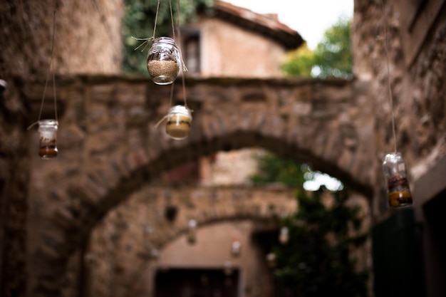 Die straßen der spanischen stadt besalu.