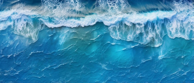 Die Welle bricht auf dem Ozean