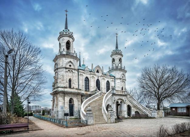 Die Wladimir-Kirche im Dorf Bykovo Moskauer Gebietsarchitekt Bazhenov