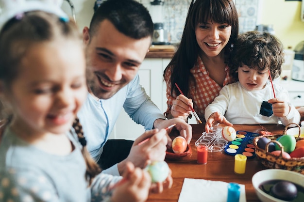 Die Zeit, die die Familie zu Hause zusammen verbringt