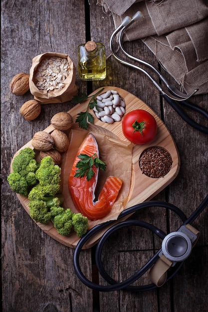 Dieta del colesterol, alimento sano para el corazón. Enfoque selectivo